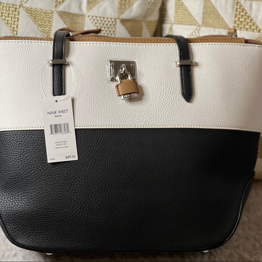 New Nine West Tote Bag - Picture 3 of 3